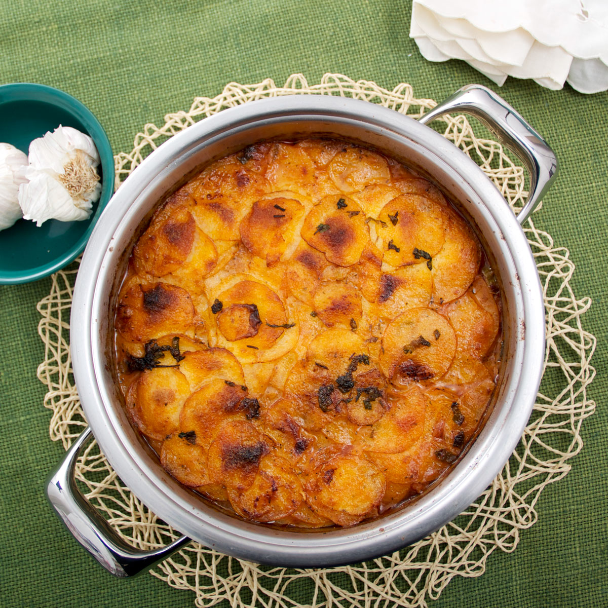 Savoury mince cobbler