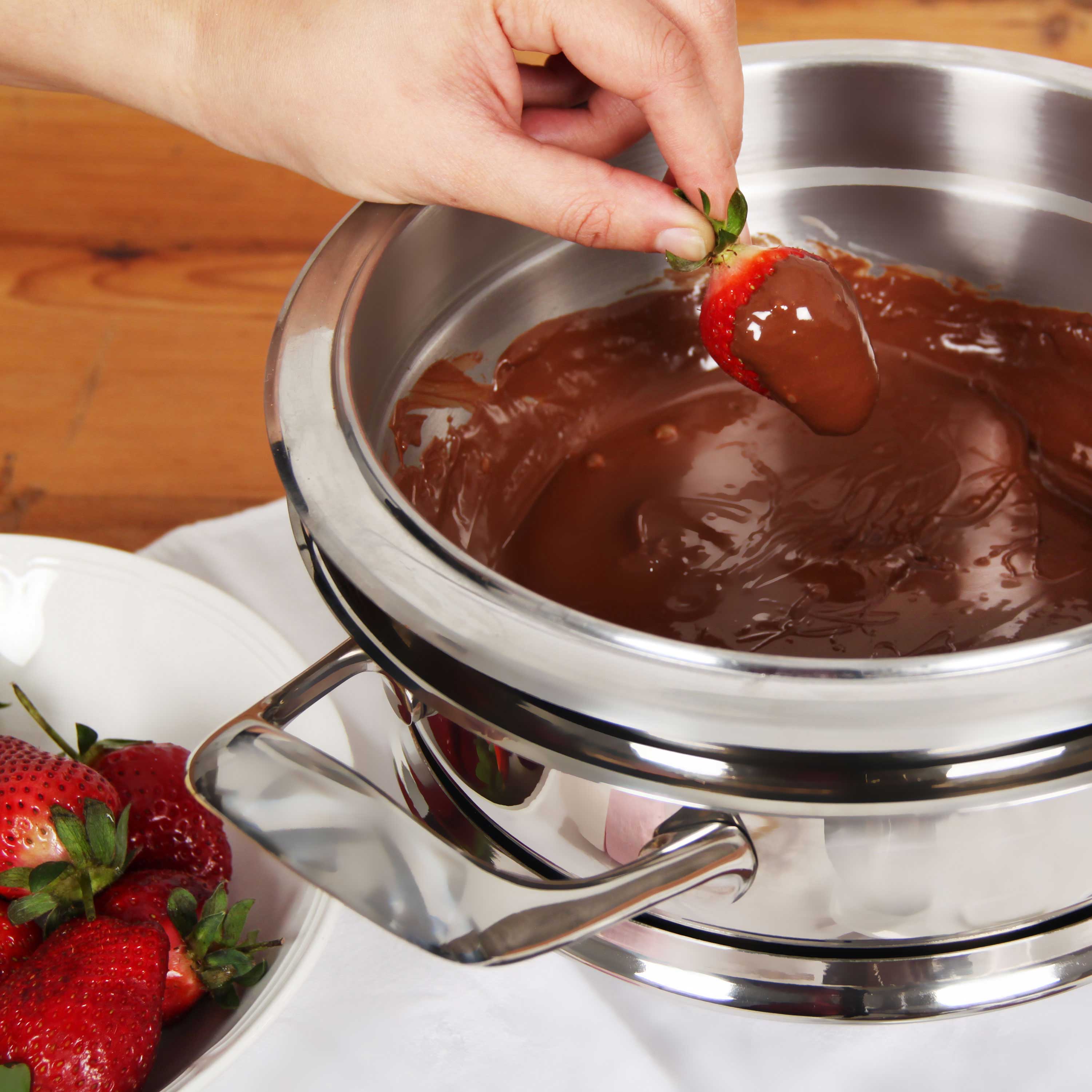 Chocolate fondue video | Sweets Recipes | AMC Cookware