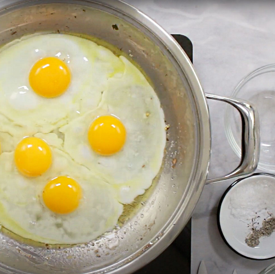 Cooking eggs in AMC