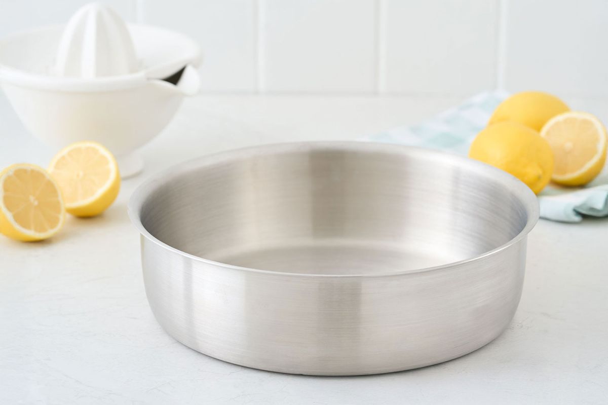 24cm Baking Tin By AMC Cookware 