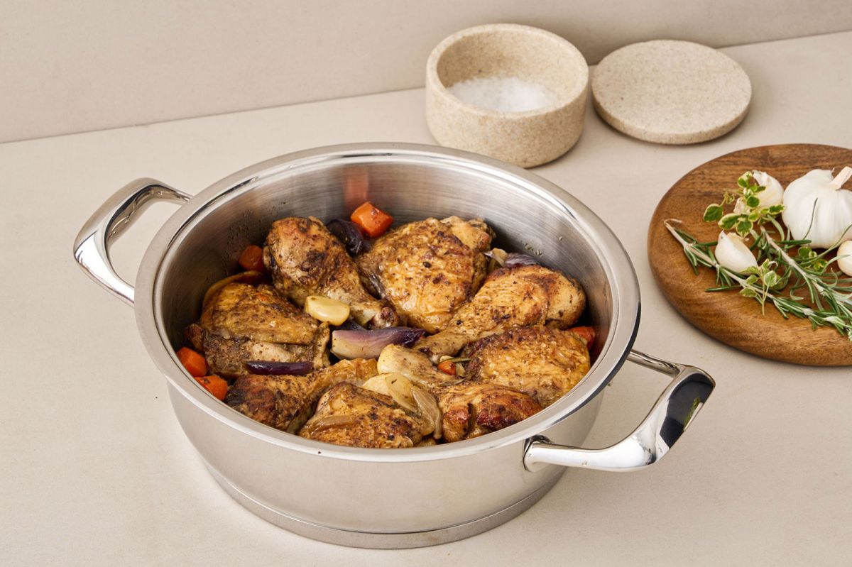 24 cm Gourmet Roaster 